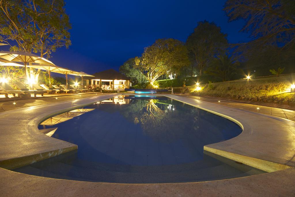Отель The Aberdare Country Club Mweiga Экстерьер фото